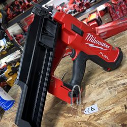 MILWAUKEE M18 Corbless Framing Nailer 21 Fuel Brushless $350