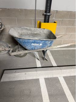 Wheel barrel