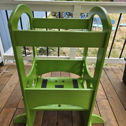 The Learning Tower Toddler Tower / Adjustable Platfrom Step Stool