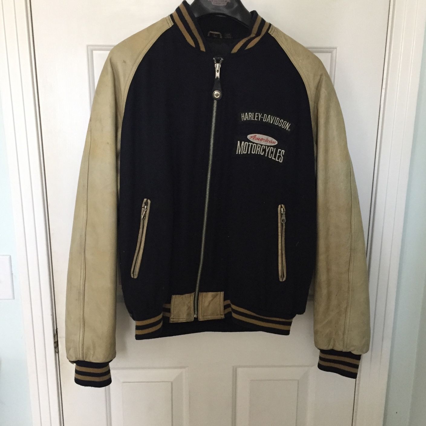 Vintage Harley Davidson Leather Jacket. Size Large.