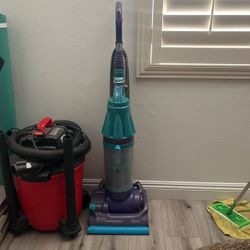 Dyson Full Kit Root Cyclone Vacuum