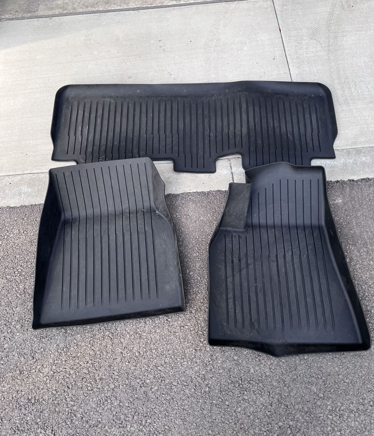 Tesla Model Y OEM All-Weather Floor Mats – Front & Rear Set