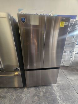 Refrigerator Midea