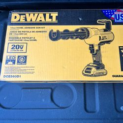 Dewalt 300 ML Adhesive Gun Kit