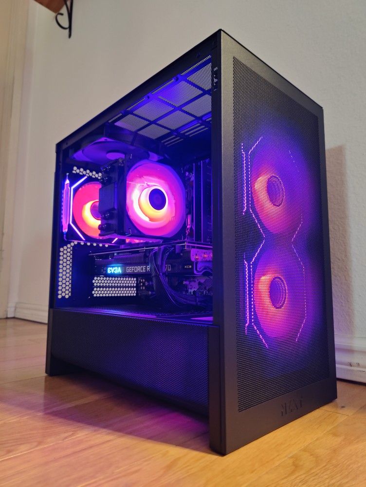 Stunning RTX Gaming PC: Ryzen 5 5600 + RTX 3070 + 32GB DDR4