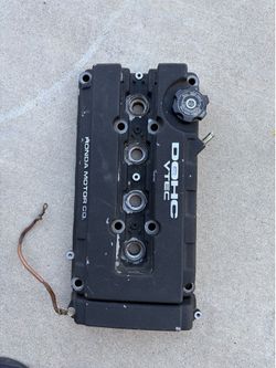 B series  valve cover
