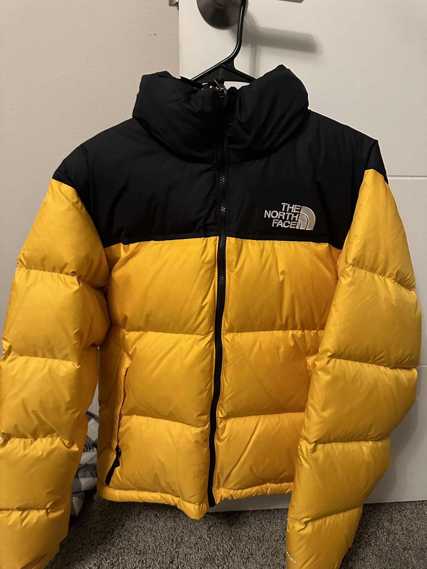 North Face Yellow & Black 1996 Retro Nuptse Down Jacket size small