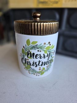 Ceramic Cookie Jar $4