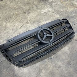 Sprinter 2019-24 OEM grill