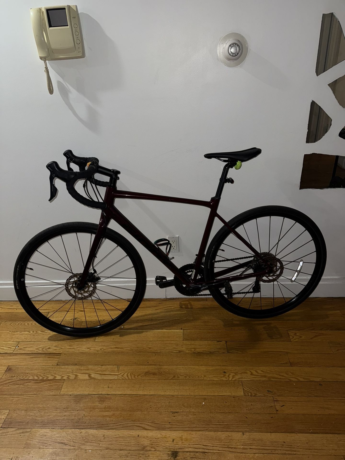 Giant Contend AR 3 | Size M/L | 2024