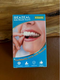 NIB REAZEAL Kids Mouth Guard - 4 pack