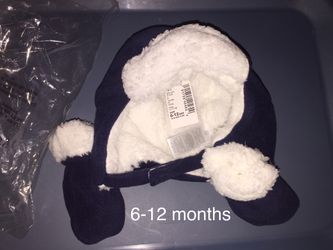 Warm baby hat with matching mittens bnwt
