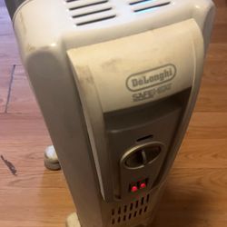 De'Longhi Oil-Filled Radiator Space Heater, Full Room Quiet 1500W, Adjustable Thermostat 3 Heat Settings, Energy Saving, Safety Features, Light Gray