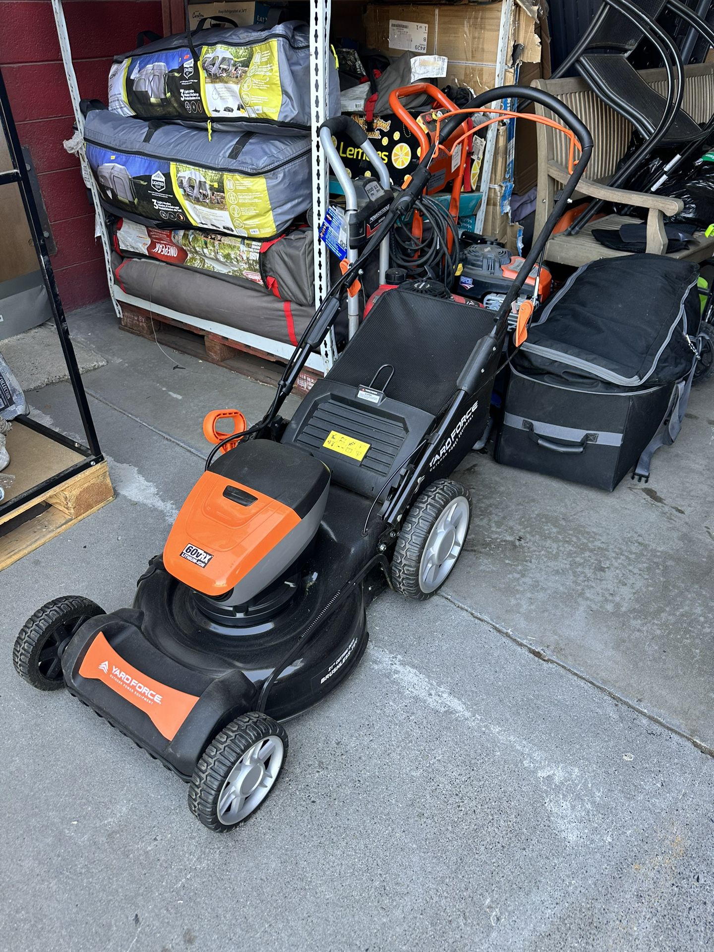 Yardforce 60v Self-Propelled Mower with 2 4Ah Batteries, Rapid Charger 