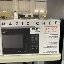 Magic Chef Countertop Microwave 