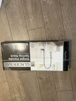 Glacier Bay Stainless Steel Pull-Down Kitchen Faucet - New in Box