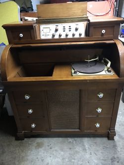 Vintage roll top desk hi-fidelity stereo