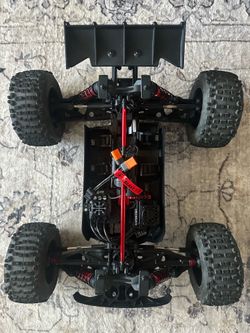 ARRMA outcast 8s blx exb RC stunt truck
