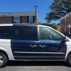 2005 Dodge Caravan