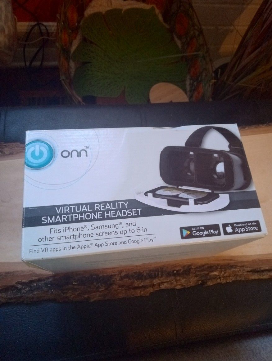 Virtual Reality Smartphone Headset By ONN