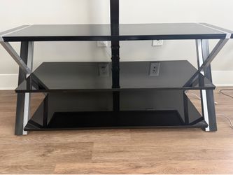TV Stand/ Entertainment center