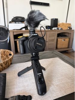Canon R 50 Content Creator Kit
