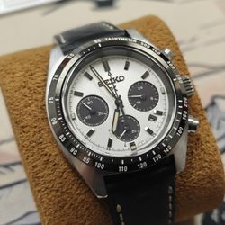 AUTHENTIC SEIKO PANDA CHRONOGRAPH SOLAR POWER WATCH (BOX AND PAPERS) (40MM)