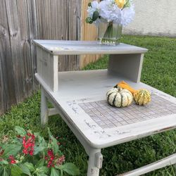 Vintage Side Table Magnolia Top 