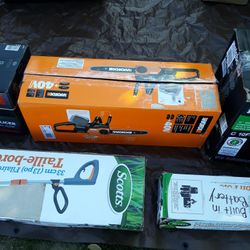 Worx 12"  Cordless Chain Saw