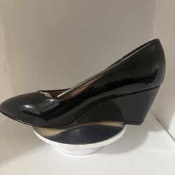 Black Wedge Pump Sz 7