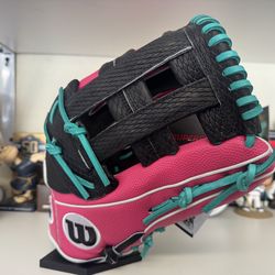 Wilson A2000 1799 12.75” RHT