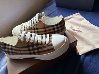 BURBERRY SHOES
