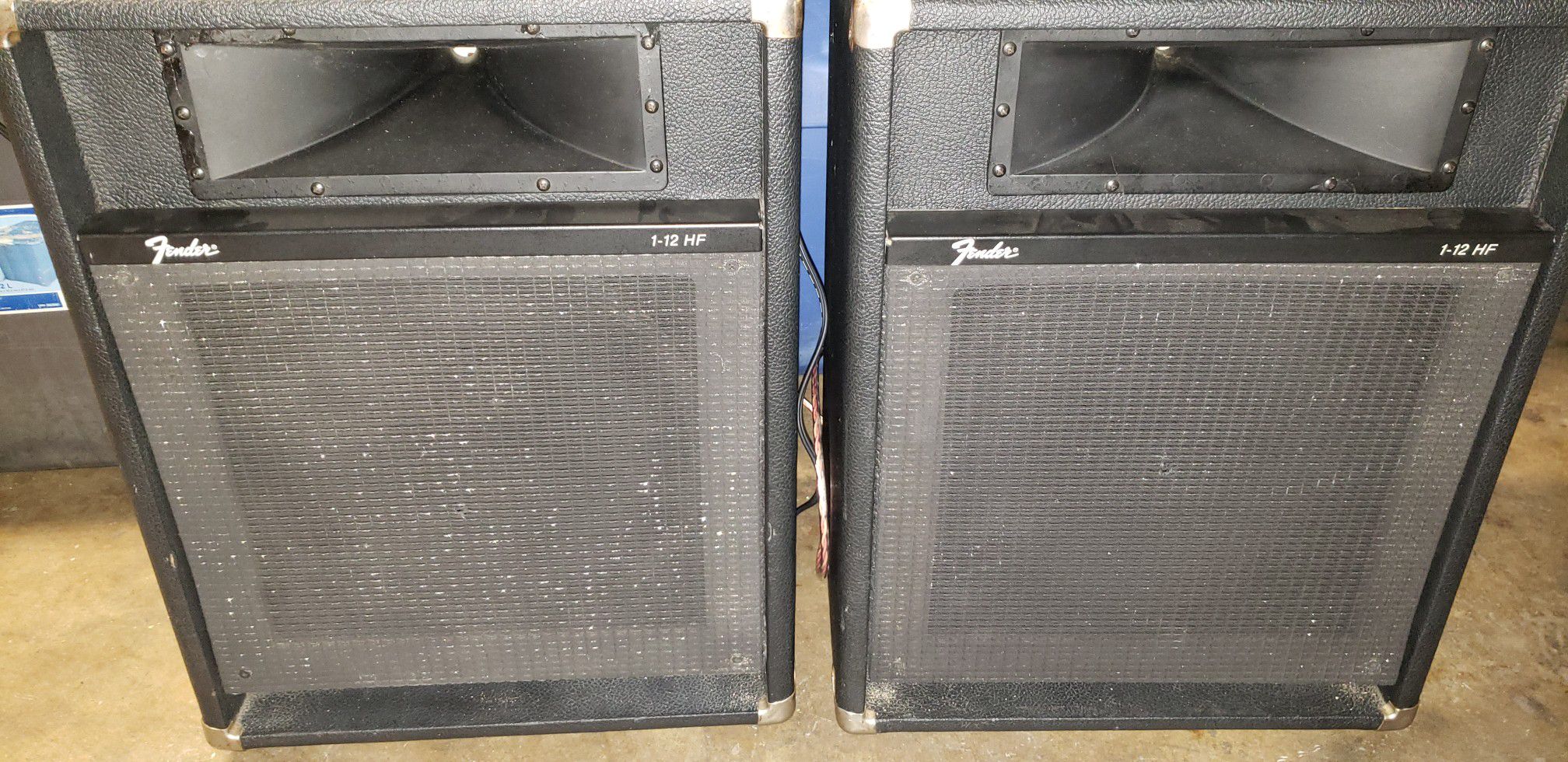 Pair fender speakers