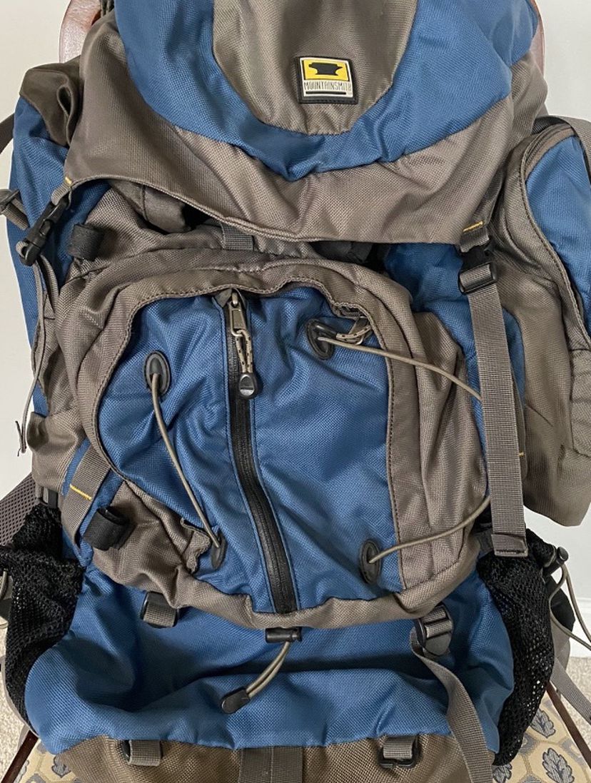 60L Hiking Backpack Mountainsmith