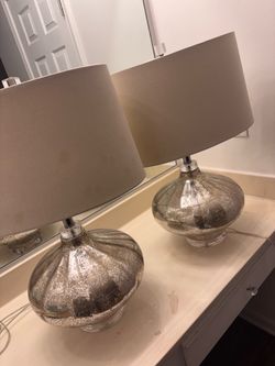 2 lamps