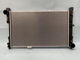 2001-2005 Mercedes Benz C320 radiator