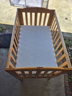 Folding Portable Wooden Mini Crib with Mattress On Wheels