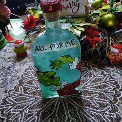 Custom Grinch Sparkling Bottle 