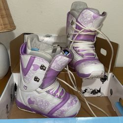 Snowboarding Boots Size 6