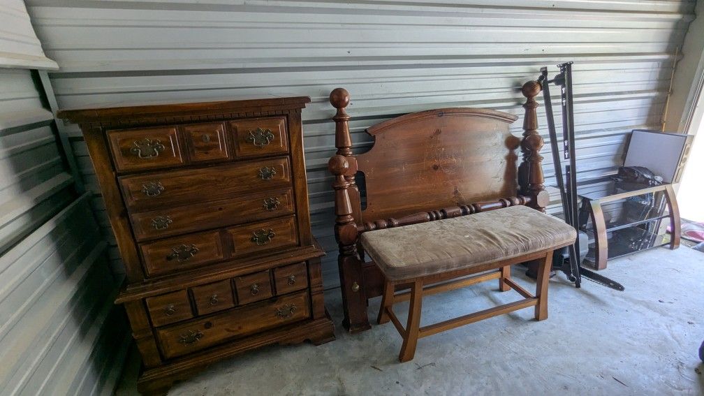 Bedroom Set Dresser Queen Bed and TV Stand