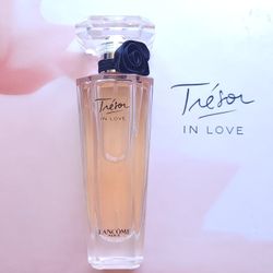 Trésor In Love Perfume Gift Set For Women By Lancome 