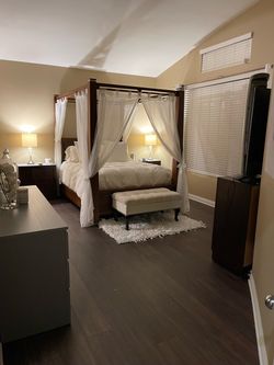 Bedroom Queen