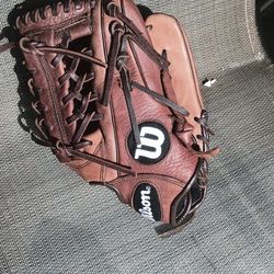 Wilson Baseball Glove 