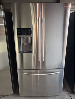 Stainless Steel Samsung Refrigerator And Freezer (Price $450)