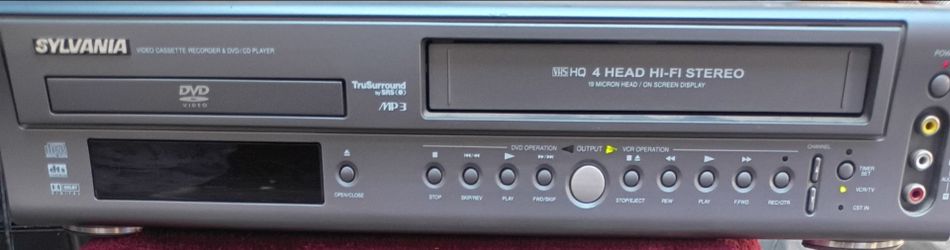 Video cassette recorder and dcd cd player
