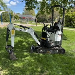 E10 Bob Cat Excavator 