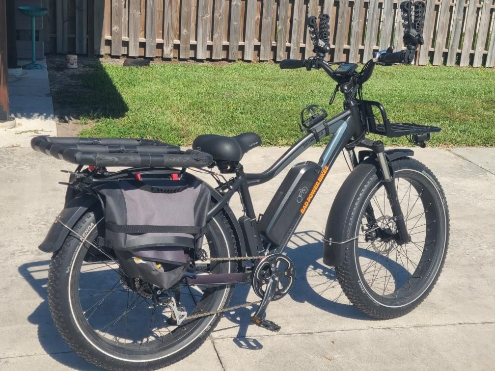 Radrover 5 Electric Battery Bike And Trailer Set Up For Hunting $1400.00