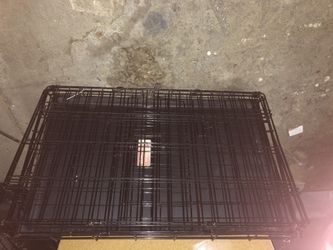 Small dog/pet cage with tray