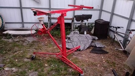 Red Drywall Panel Lift on Wheels