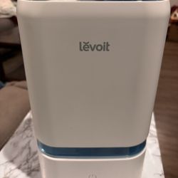 Levoit Ultrasonic Cool Mist Humidifier Classic 200 Lightly Used Without Box